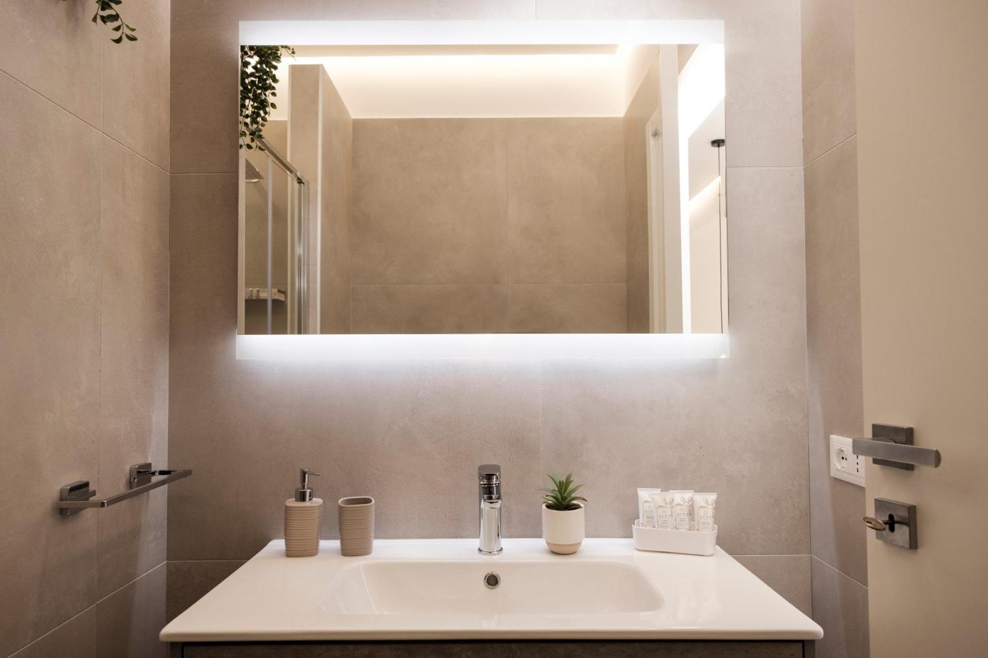 Pepoli Deluxe - Exclusive Apartment - Free Parking Trapani Eksteriør billede
