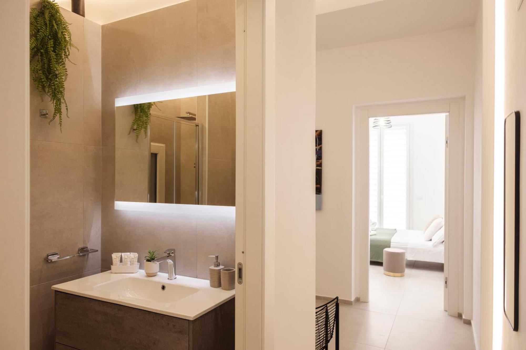 Pepoli Deluxe - Exclusive Apartment - Free Parking Trapani Eksteriør billede